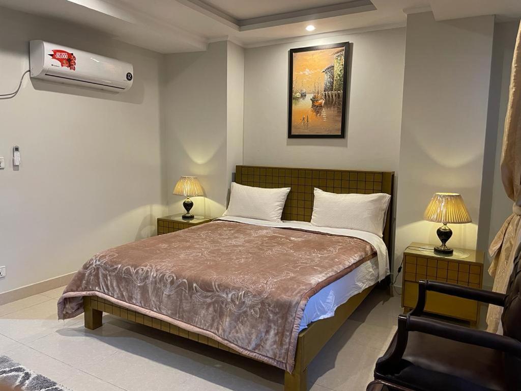 Appartement Marine Tower à Rawalpindi Extérieur photo