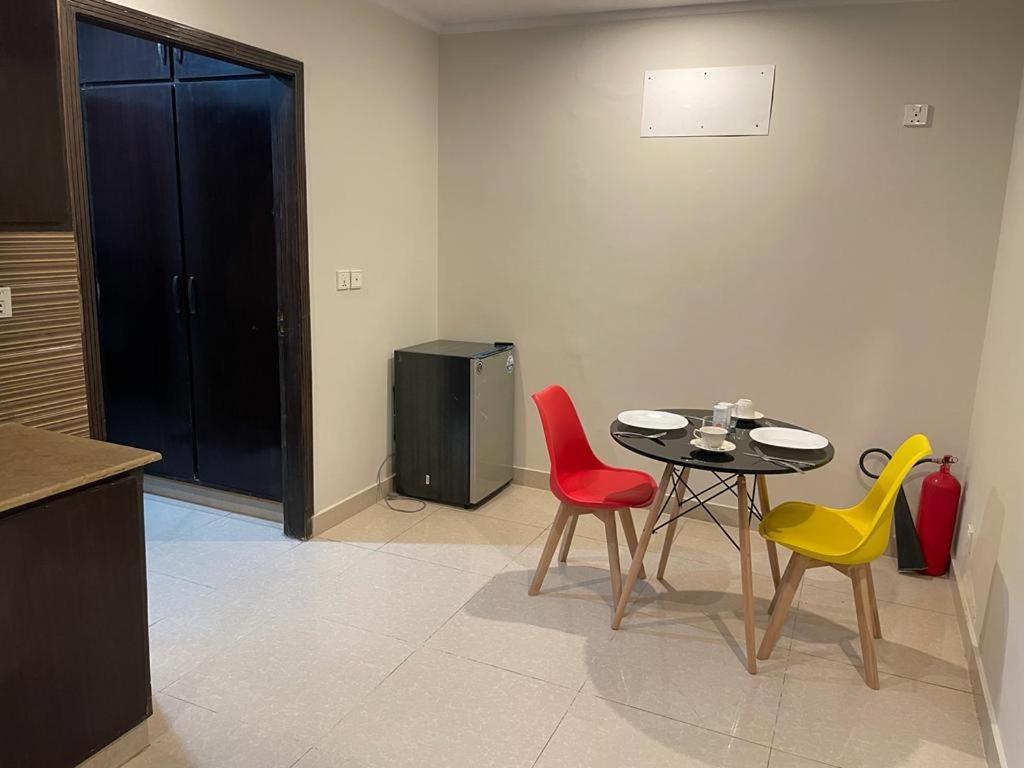 Appartement Marine Tower à Rawalpindi Extérieur photo